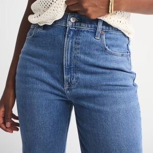 Abercrombie and Fitch 90’s straight ultra high rise curve love